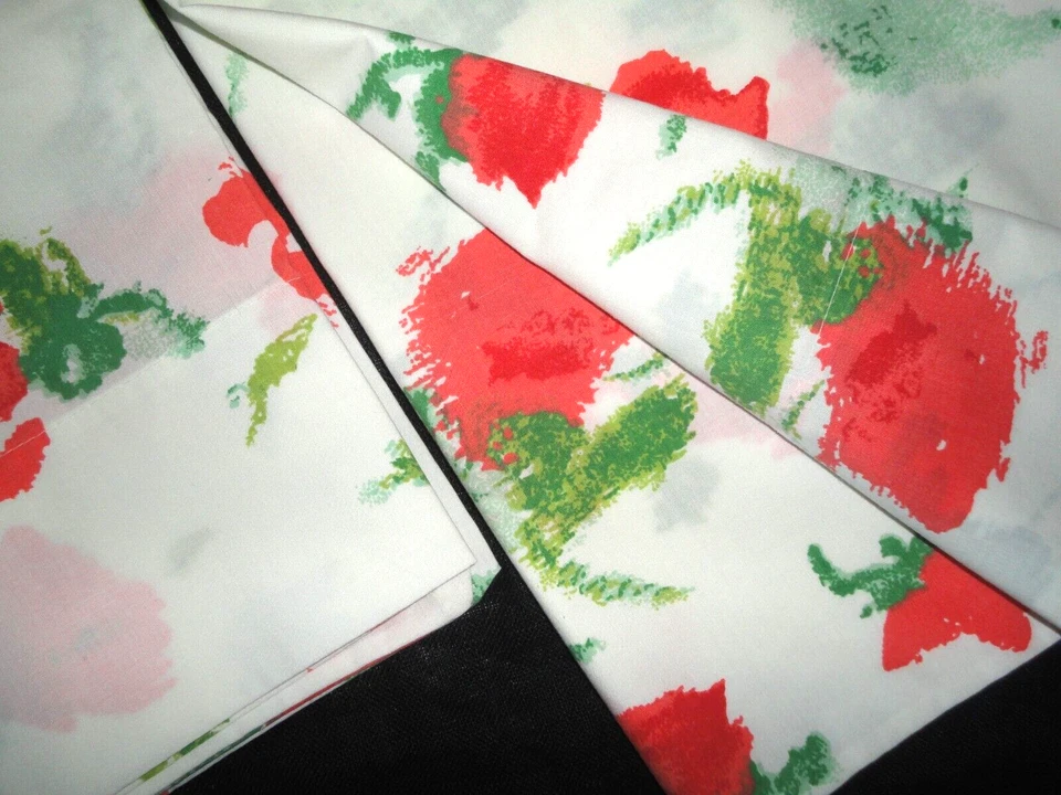 VINTAGE HALSTON FIELDCREST RED GREEN POPPIES FLORAL STANDARD PILLOWCASE 20X30 - Image 2 of 4