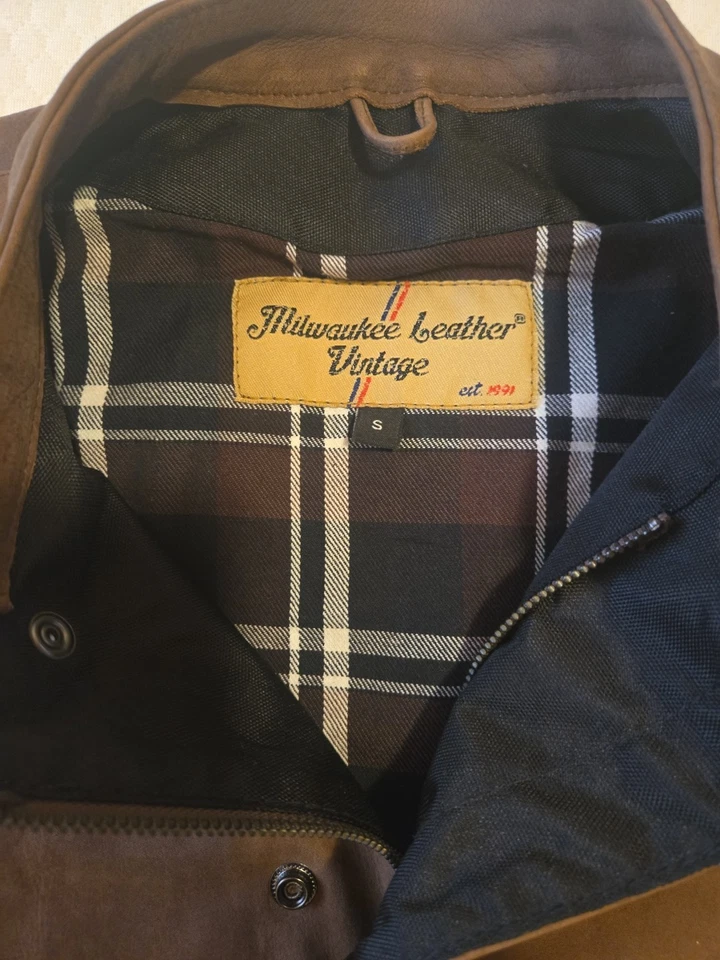 Old Milwaukee Vintage Leather Vest Gambler Crazy Horse Size Small  - Image 2 of 4