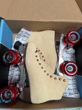 Sure Grip Boardwalk Avanti Tan Suede skates men's size 6 fits womens 7-7.5