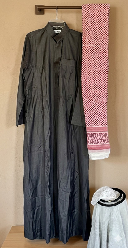 Saudi Thobe Set Al Aseel Radium Men 60L Grey Pinstripe Robe Ghutra Agal Kuffiyah