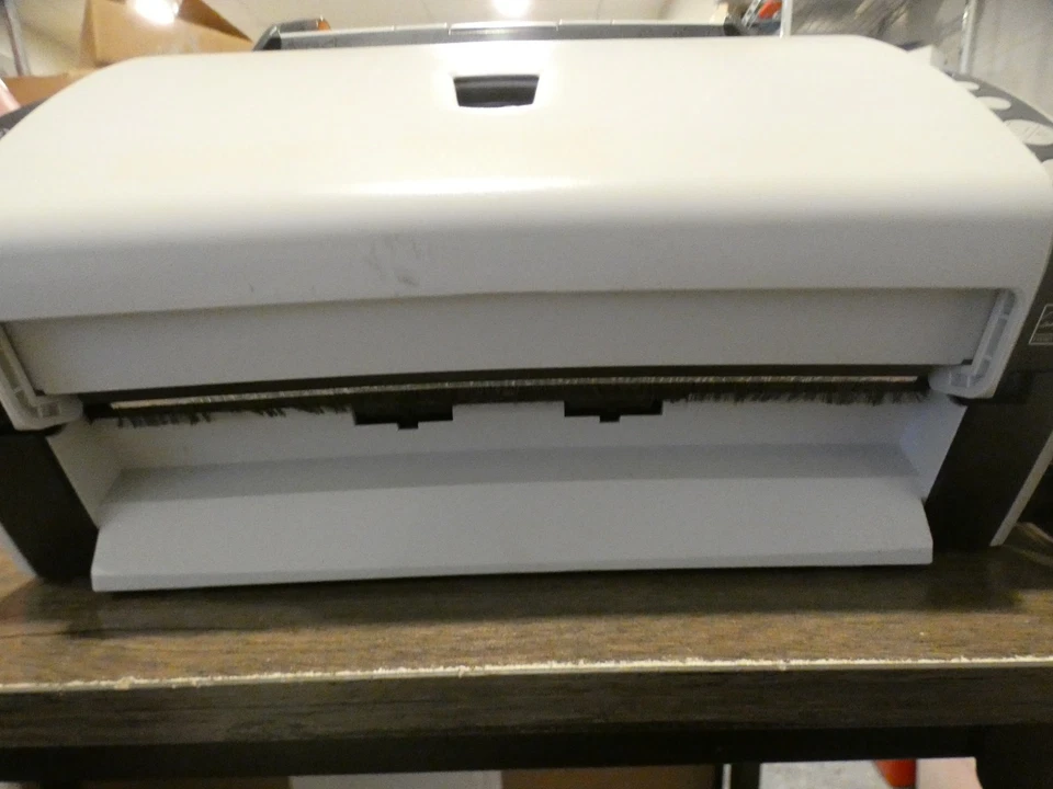 Fujitsu fi-6140Z PA03630-b005 Pass-Through Document Scanner w/USB &Power Adapter - Image 2 of 4