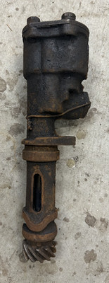 Vintage Ford V8 Flathead Oil Pump Assembly  221 / 239 / 255 1932-1953