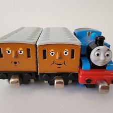 Thomas and friends Thomas, Annie Clarabell Tomy