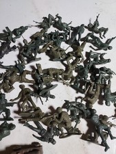 vintage mixed lot of 45 plastic toy soldiers,1 Cannon.
