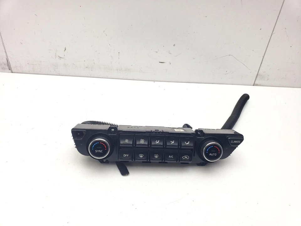 KIA SPORTAGE MK4 A/C AIR CON HEATER CLIMATE CONTROL SWITCH PANEL 2017 - Image 2 of 4