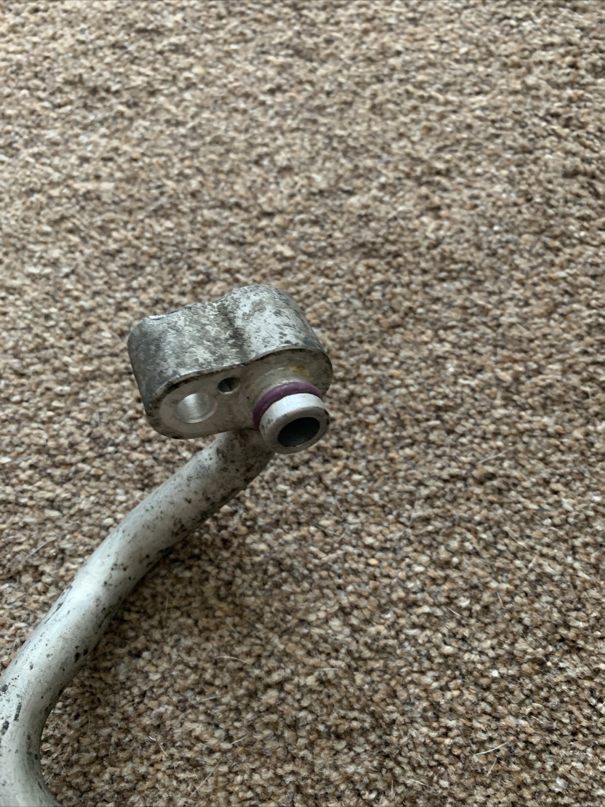 Audi A3 8P Air Con Conditioning Hose Pipe Compressor to Condenser