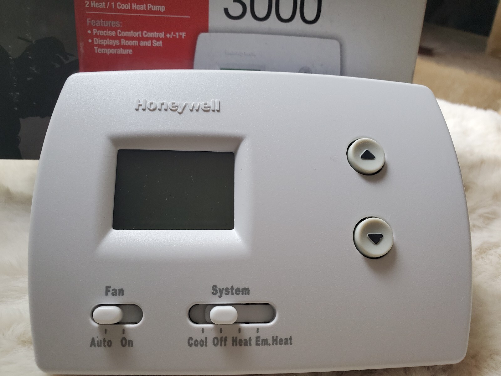 Honeywell Pro 3000 TH3210D1004 2heat/1 cool heat pump – ASA College: Florida