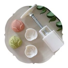 25g Cute Peach Shaped Plastic Mooncake Moulds Mooncake Stamps Baking Accessories