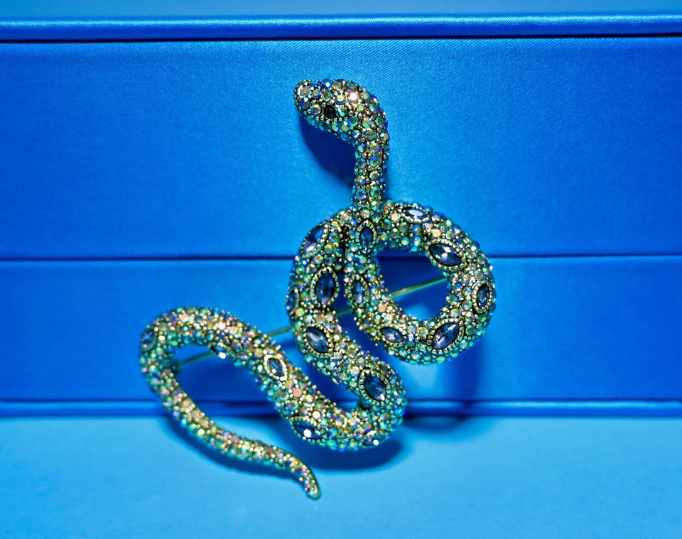 Nuevo Broche Prendedor $170 HEIDI DAUS Sensacional Serpiente Cristal Critter Foto 3 de 4