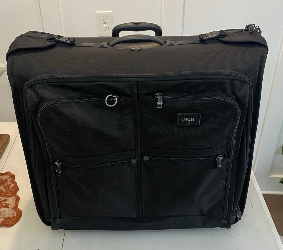 Tumi Alpha Black 25” 2- Wheeled Garment Bag Trip Luggage - Image 2 of 4