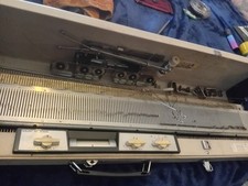 Silver Reed SK-151 Knitting Machine 9mm Used