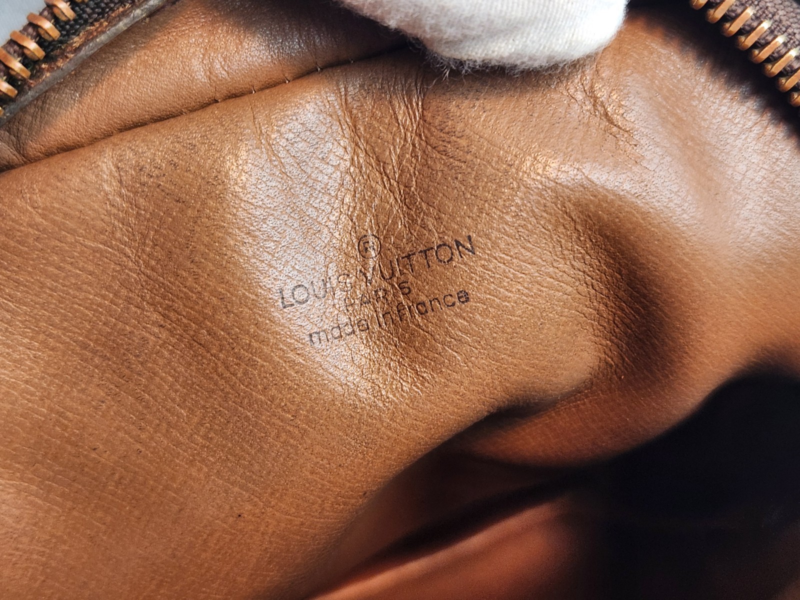 Authentic Louis Vuitton Amazon Mini Shoulder Bag … - image 23