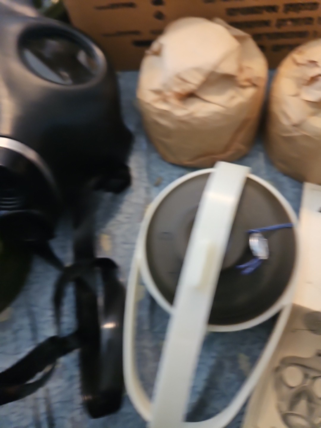 VINTAGE ISRAELI GAS MASK W/ FILTER UNISSUED