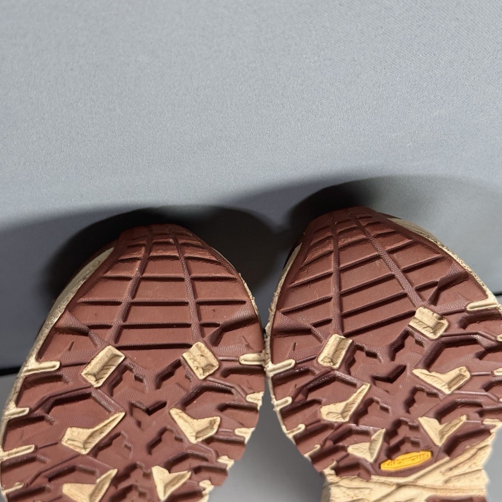 Hoka One Anacapa Low GORE-TEX Womens Size 9B Low Hot Sauce thumbnail 7