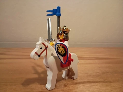 Lego 6008 Castle Royal Knights ROYAL KING Complete NO Instructions
