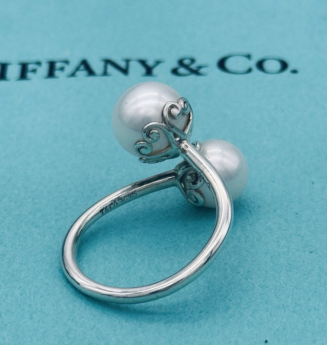 Tiffany & Co. Double Pearl Venezia Goldoni Bypass Ring Silver