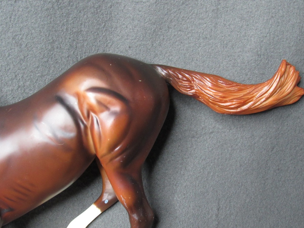 Breyer Model Horse Smarty Jones Racehorse #586 Traditional Size