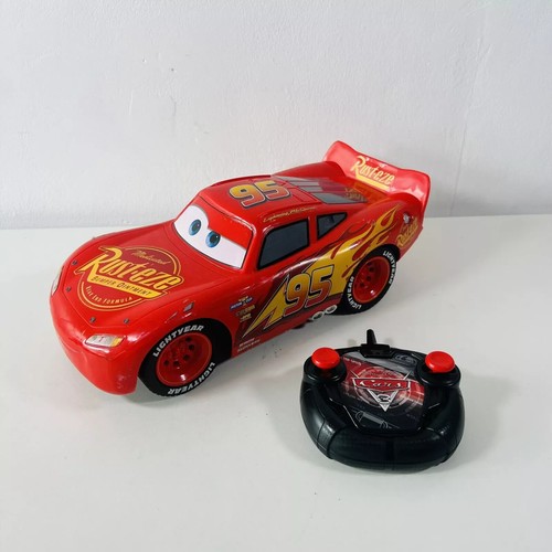 Disney Pixar Cars Lightning McQueen - Remote Control Car - Dickie Toys - RC Toy