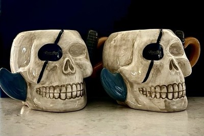 AYE MATEYS! 2 SKULL MUGS Pirates House Savannah, GA! AGiftCorp Ceramic Cups