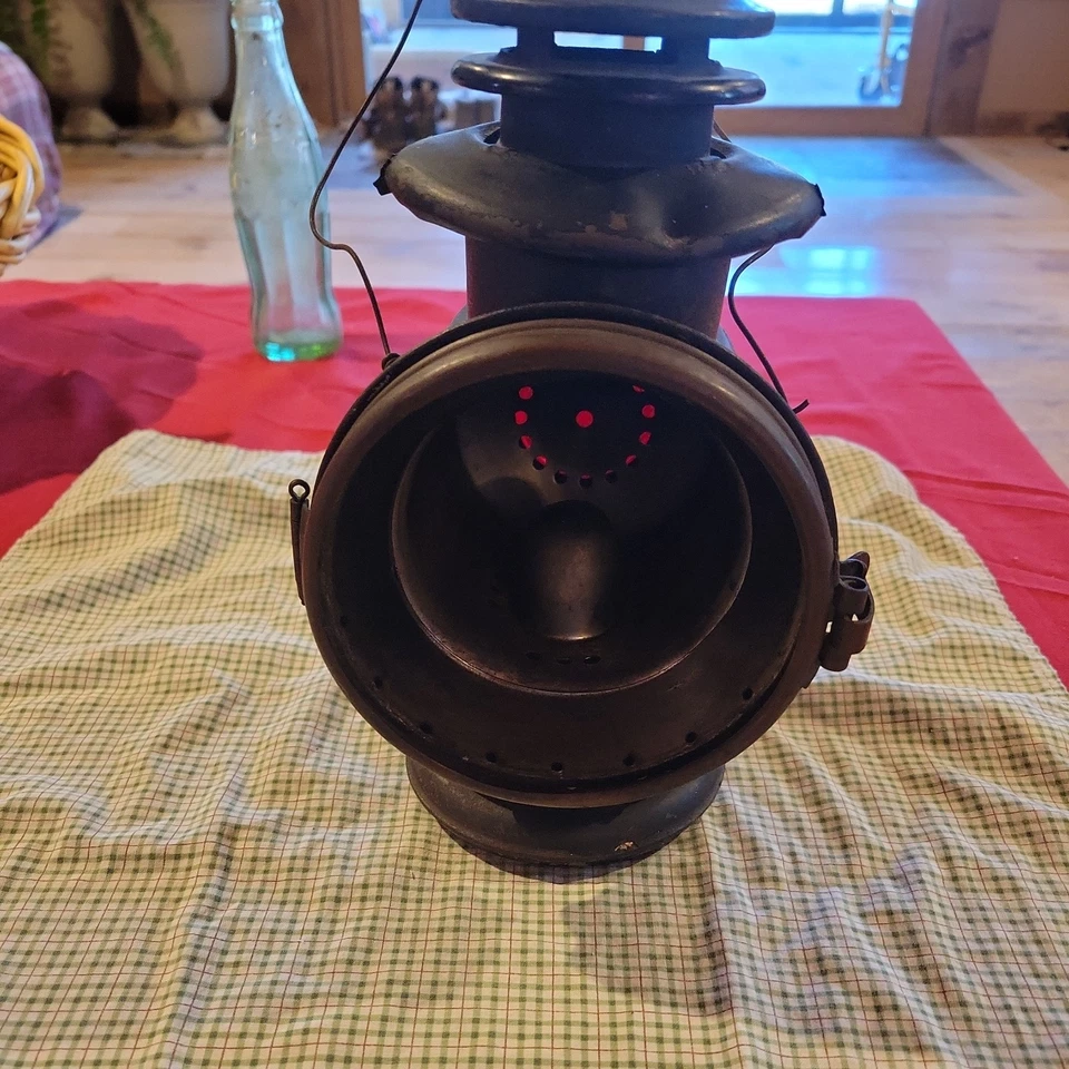 Antigua linterna vintage de conducción de coche de transporte sin marca falta vidrio  Foto 2 de 4