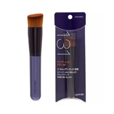Shiseido Perfect Foundation Makeup Brush Professional Cosmetic Brush New in Box