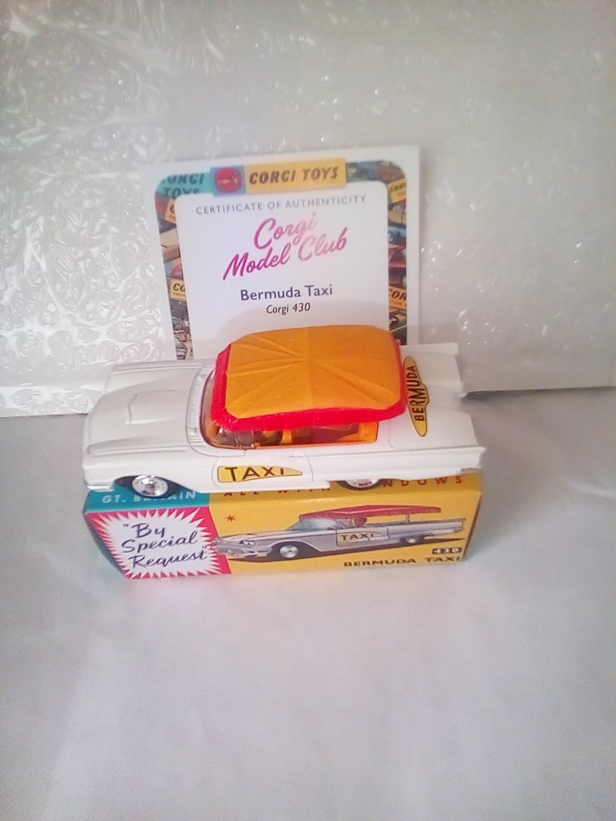 Corgi 430, Bermuda Taxi - Free Price Guide & Review