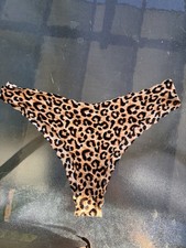 Women  s Leopard Print Bottom Size L