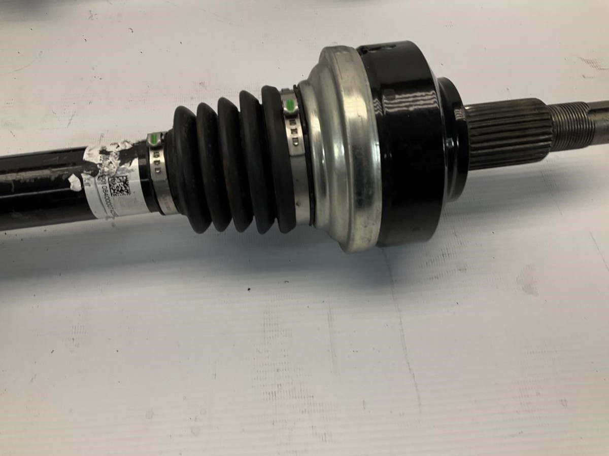 22-24 Maserati MC20 M240 Axle Shaft Kit Left + Right 673015581