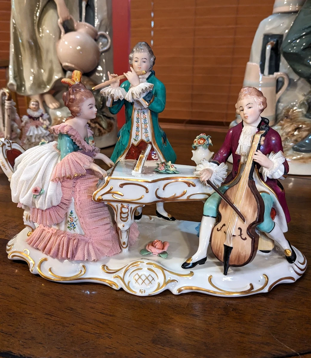 Ceramic Collectible Sculptures & Figurines 1950-1959 Time Period