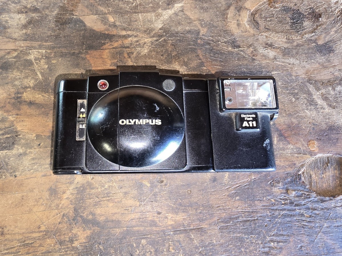 Olympus XA2 35mm Film Camera Point & Shoot Flash A11 Black | eBay