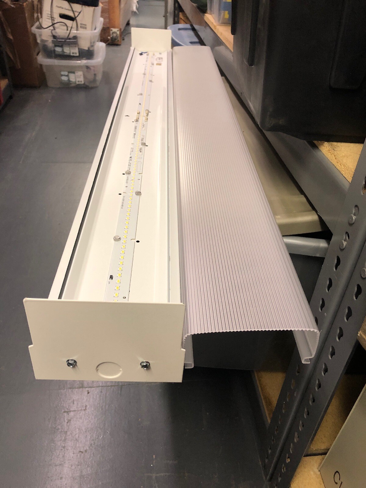 Lamar Lighting DLL Series LED Light 4 foot DLL48HRA50 Brand New