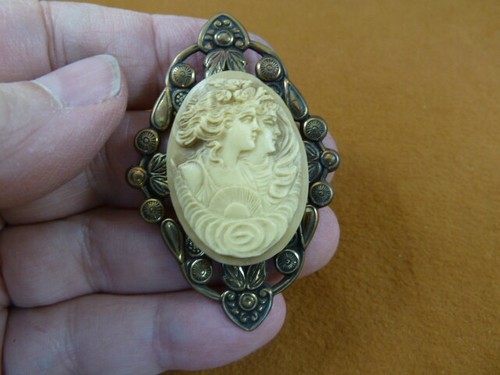 (CM16-1) Grecian WOMAN tan + white CAMEO Pin Pendant Jewelry brooch necklace - 第 1/1 張圖片