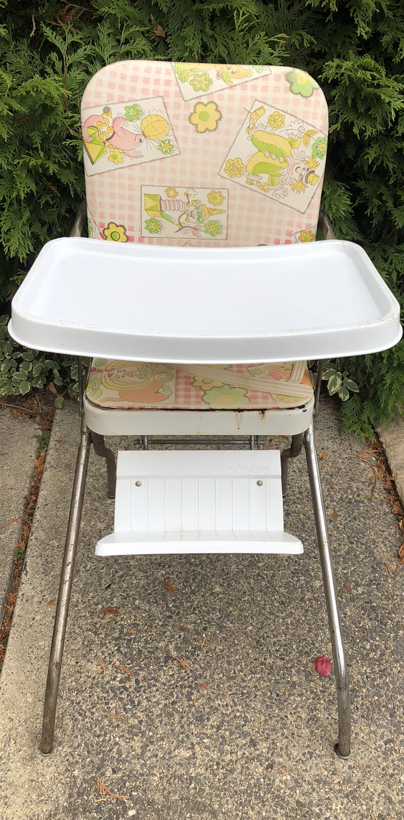 Vintage Comfort Lines Baby High Chair Vinyl Padded Fold Up Animal Pattern Circus