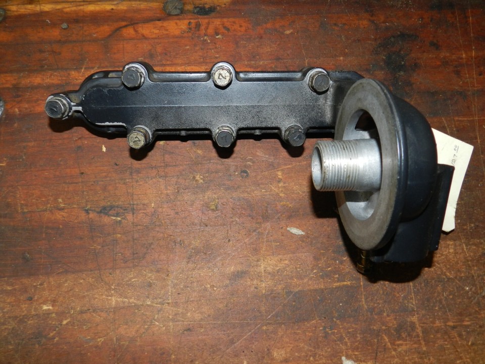 New Holland TC30 Tractor Hydraulic Oil Filter Boss Body, SBA340750260