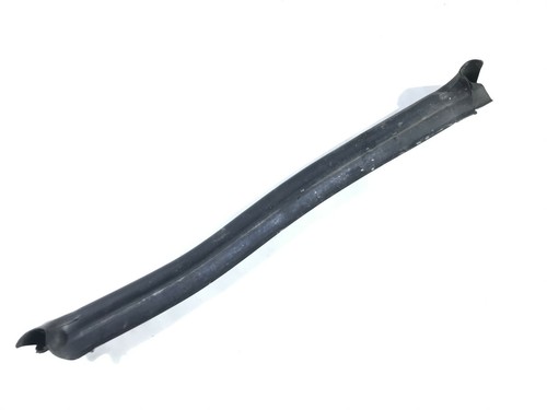 BMW E46 Dichtung Motorraum Dichtleiste Dichtlippe rechts 8215894 - Bild 3 von 3