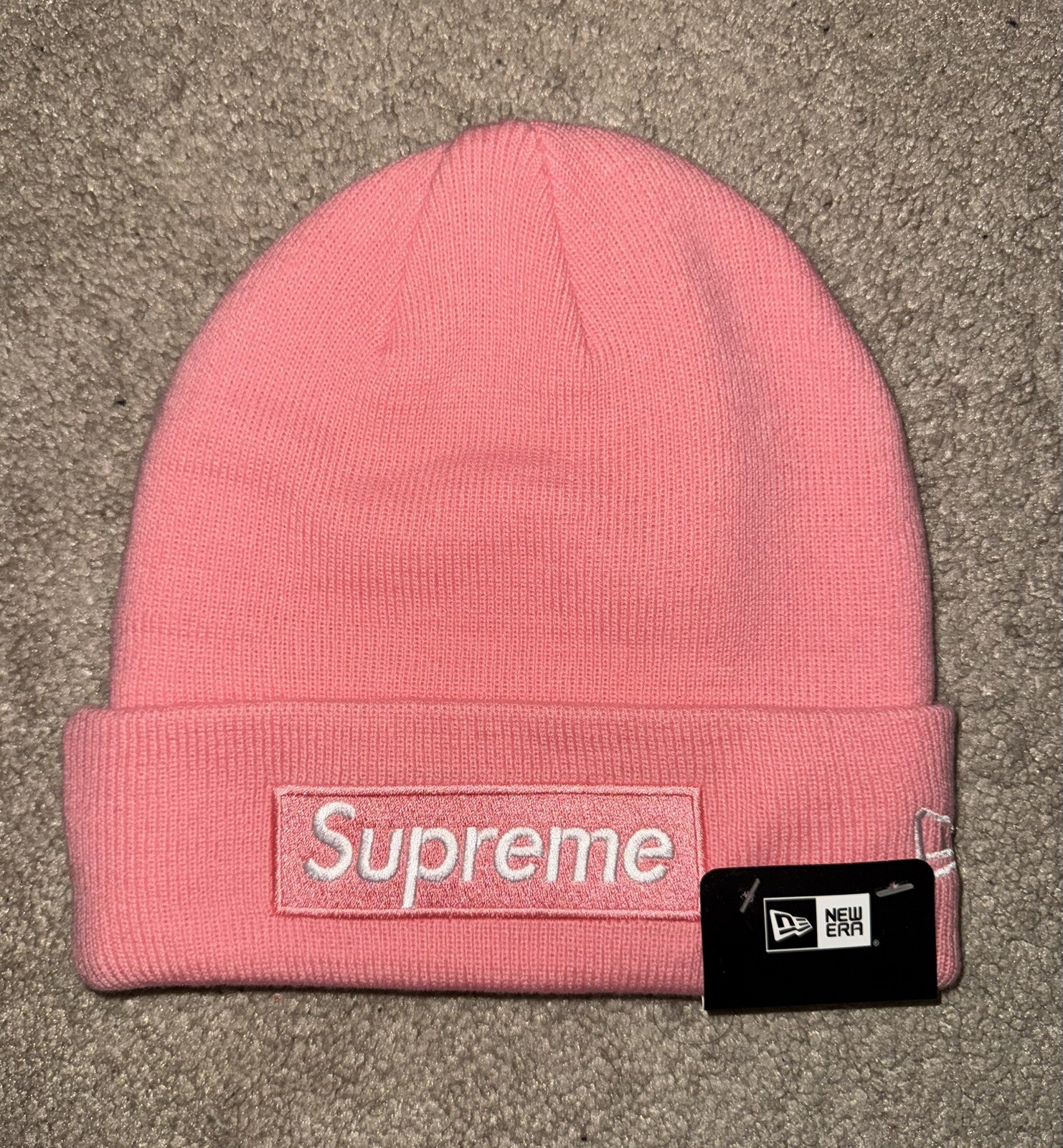 FW24 Supreme x New Era Box Logo Beanie Dusty Pink/White Brand New With Tags