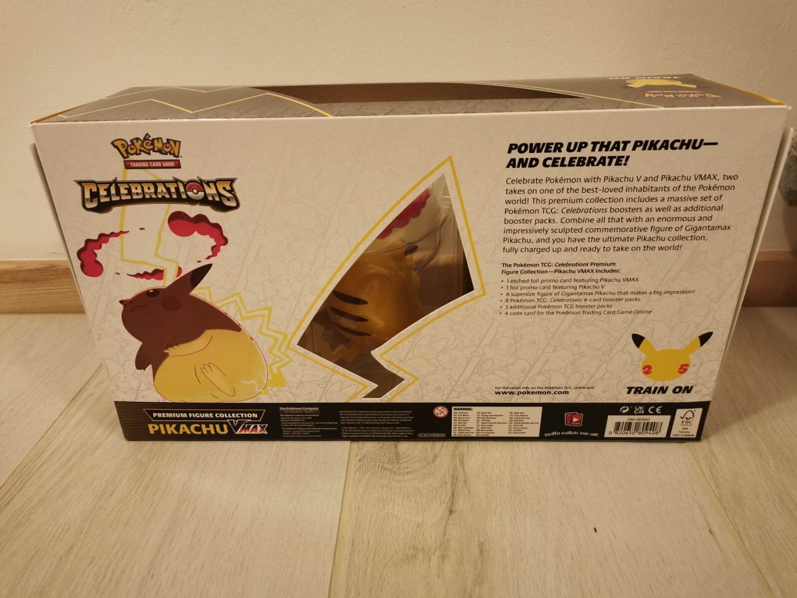 Thumbnail - Pokemon Celebrations Vmax Pikachu Figurenkollektion