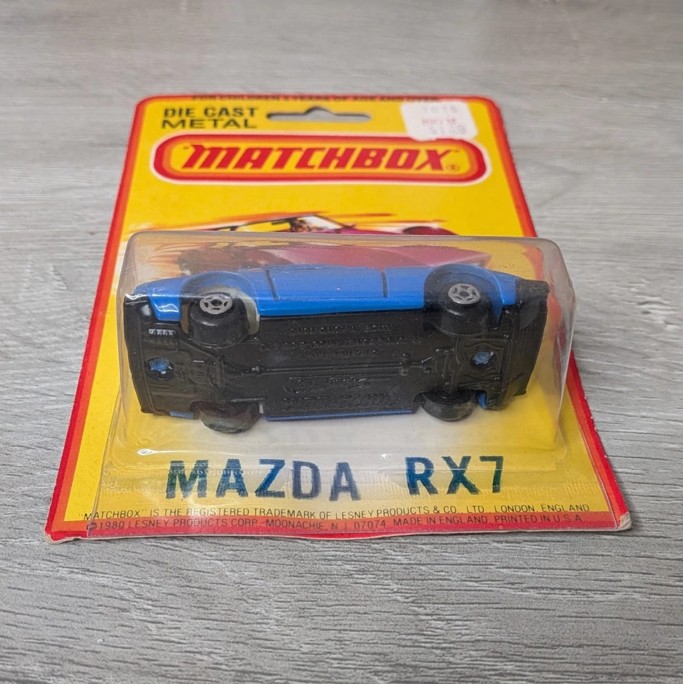 Matchbox Superfast - Mazda RX 7 (azul) - Nuevo en tarjeta usada Foto 3 de 4