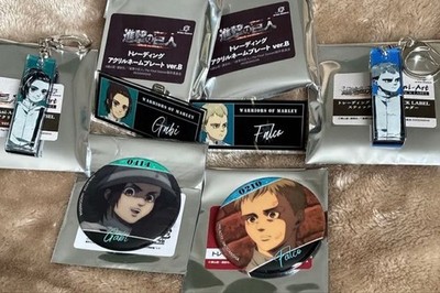 Attack On Titan Falco Gabi Can Badge Acrylic Keychain Nameplate Japan Limited