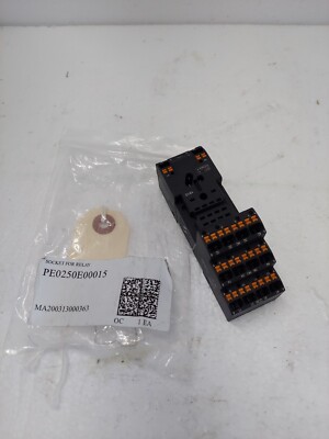 H1576    WEIDMULLER  SCM 4C0P   RELAY SOCKET