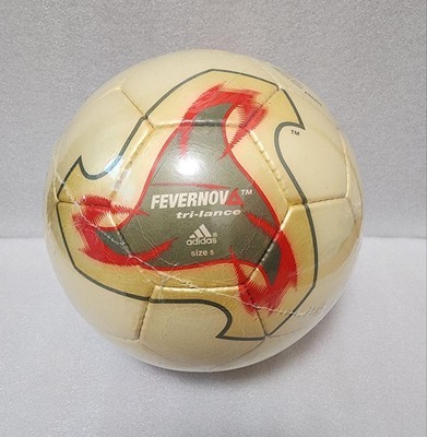FIFA World Cup 2002 Official Match Ball Adidas Fevernova Football 