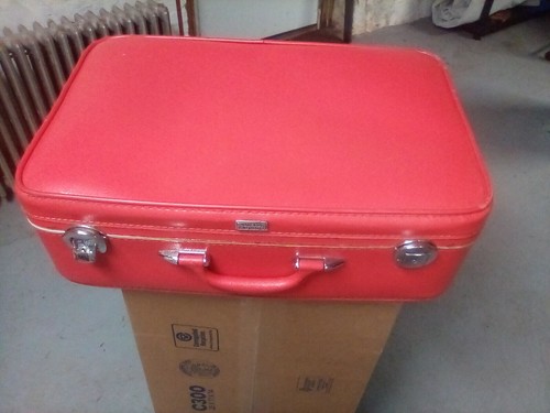Vintage Amelia Earhart Suitcase--With Keys--Great Shape!