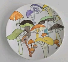 Ernestine Salerno Italy Mushroom  10 1/4"Snack Luncheon Plate