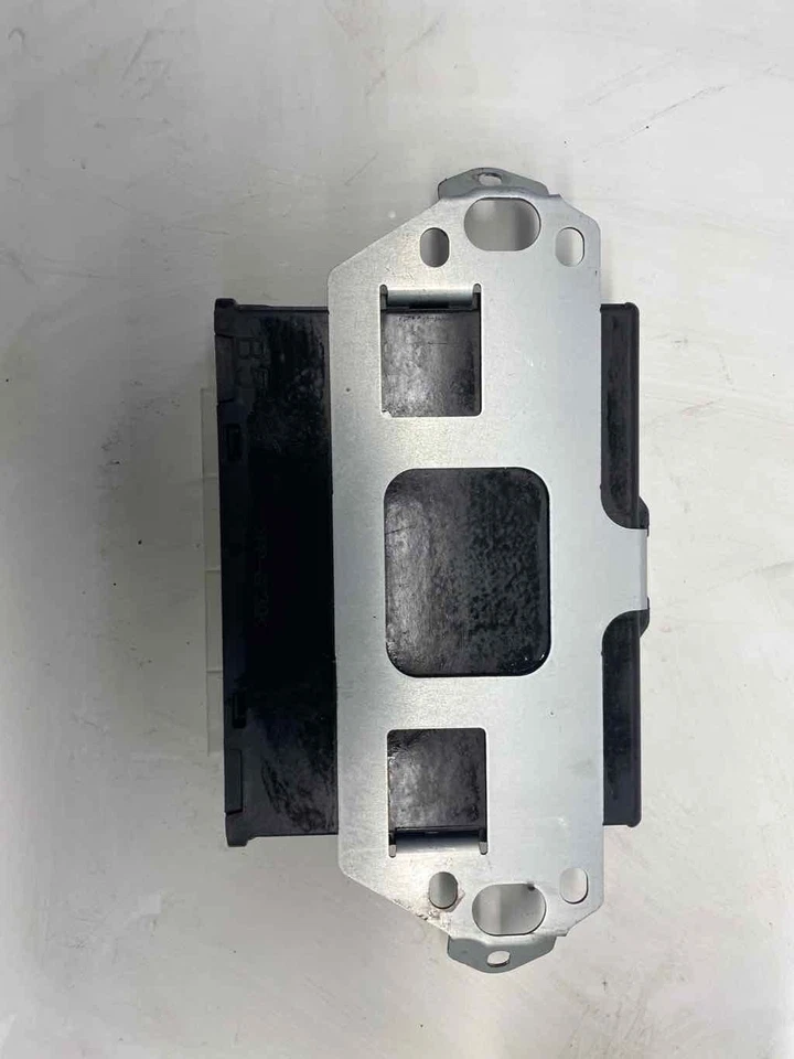 Módulo de control del motor usado (ECM) se adapta a: 2006 Subaru Forester Electronic Control M Foto 2 de 4