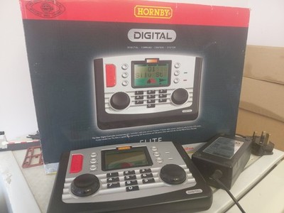 HORNBY R8214 ELITE CONTROLLER UND NETZTEIL 