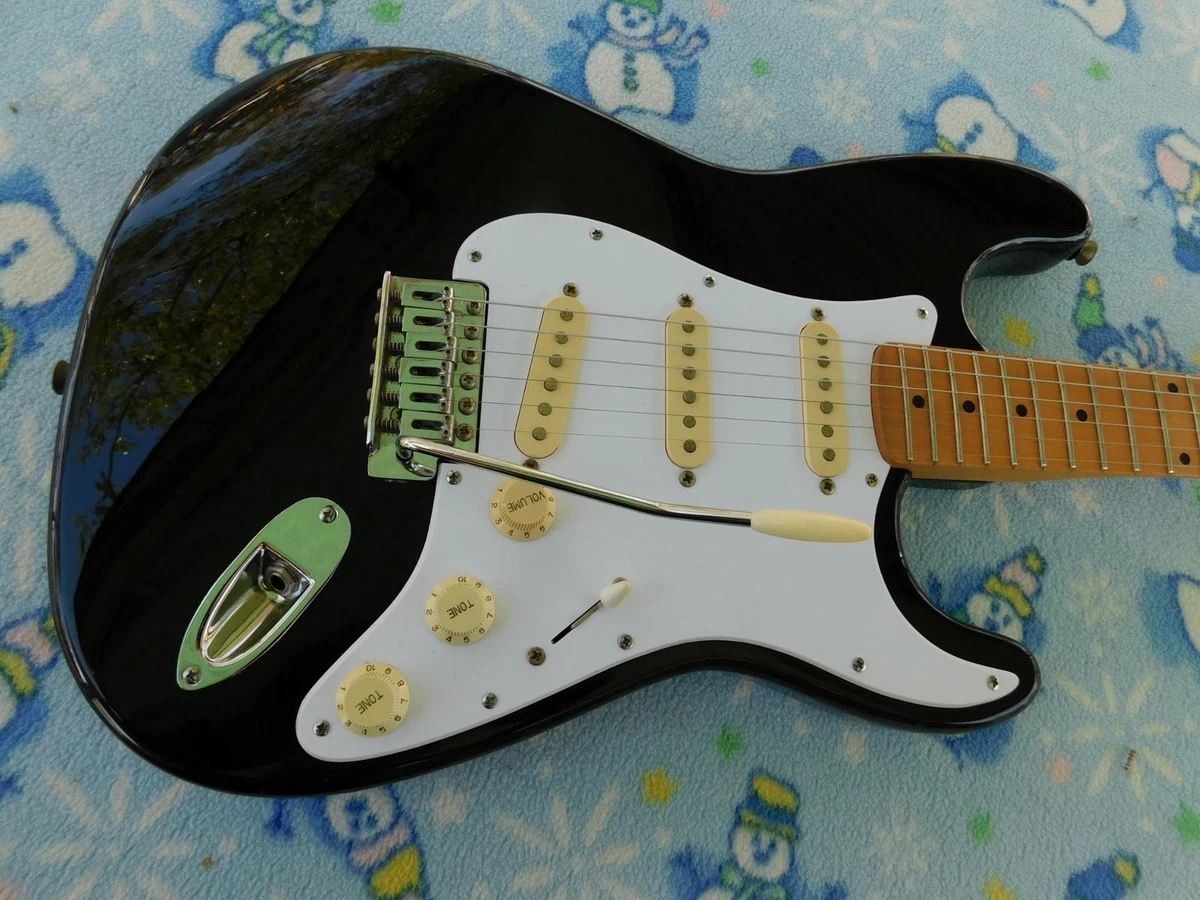Fender Squier Stratocaster Ｅシリアル Korea Preços baixos em Squier coreano | eBay