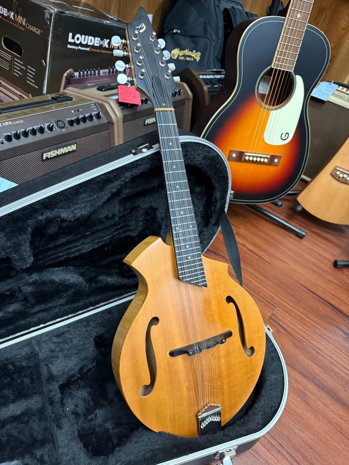 Breedlove Quartz KF Mandolin USA made Early 2000's  Spruce/Maple w/hard case - Image 2 of 4