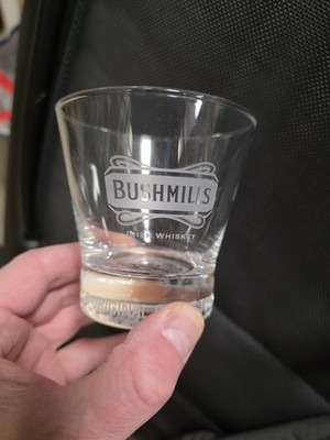 RAR The Old Bushmills Distillery 400th Anniversary Irish Whiskey Glas
