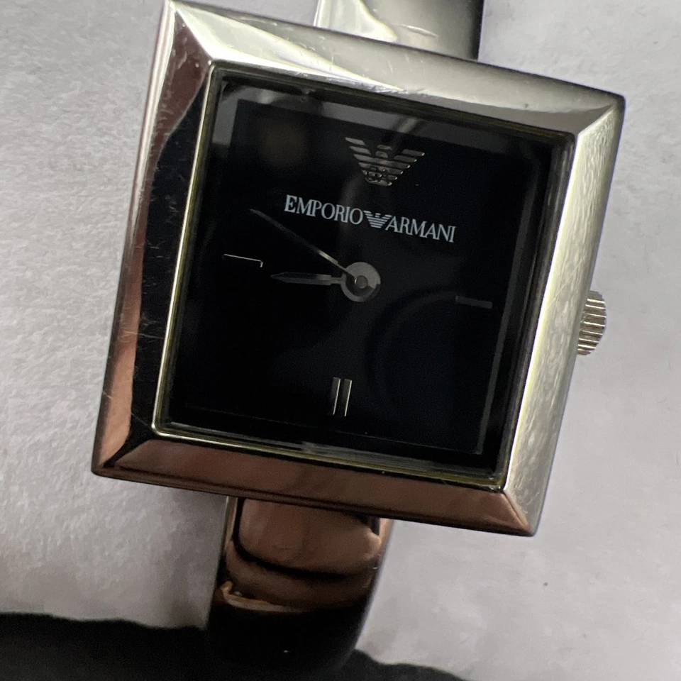 EMPORIO ARMANI (works) ~ Women’s Bangle Watch VTG ~ AR0705 ~ 7” - Image 4 of 4