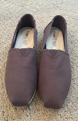 NWOB Toms Canvas Women s Classics Slip On Flats Ash  Size 10